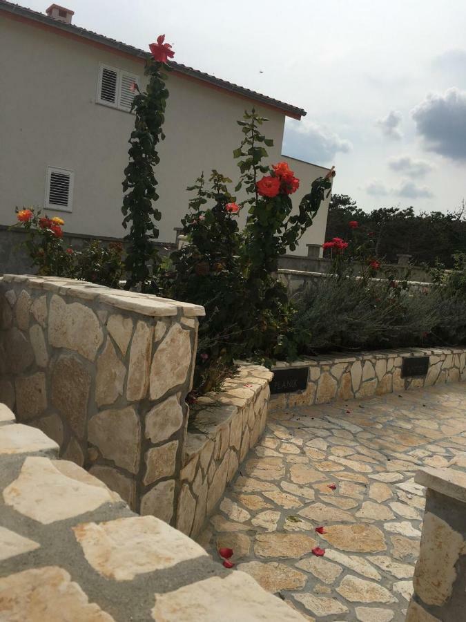 Miro Apartmani Ražanac Exteriér fotografie
